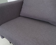 Load image into Gallery viewer, Asko Kingsley 2,5-istuttava sohva ja rahi
