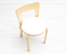 Lataa kuva Galleria-katseluun, Artek 65 tuoli valkoinen
