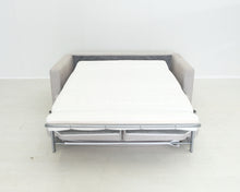 Load image into Gallery viewer, Asko 2,5-istuttava vuodesohva vaaleanharmaa
