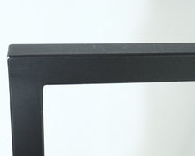 Lataa kuva Galleria-katseluun, Hay Loop Stand naulakko musta
