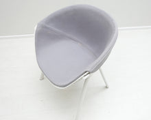 Lataa kuva Galleria-katseluun, Alias Kobi Chair istuintyynyllä
