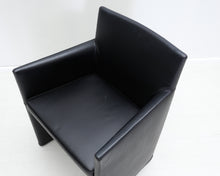 Load image into Gallery viewer, B&amp;B Italia Posa nojatuoli musta
