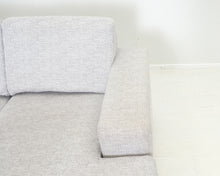 Load image into Gallery viewer, Asko Antti divaanisohva vaaleanharmaa
