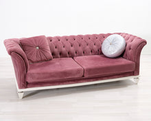 Lataa kuva Galleria-katseluun, 3-istuttava kangassohva vaaleanpunainen
