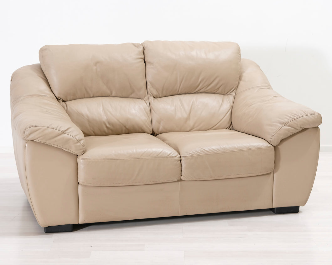 2-istuttava nahkasohva beige