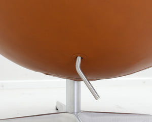 Arne Jacobsen Egg nojatuoli