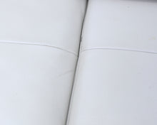 Lataa kuva Galleria-katseluun, Natuzzi 2-istuttava nahkasohva valkoinen
