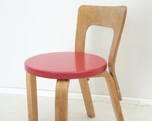 Lataa kuva Galleria-katseluun, Artek 65 tuoli punainen
