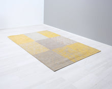 Ladda upp bild till gallerivisning, Louis de Poortere Yellow matto 140 x 200 cm

