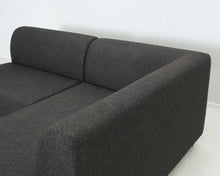 Lataa kuva Galleria-katseluun, Adea Camp kulmasohva tummanharmaa
