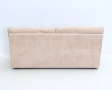 Lataa kuva Galleria-katseluun, Natuzzi 3-istuttava alcantara-sohva beige
