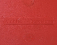 Lataa kuva Galleria-katseluun, Mobles 114 Barcelona punainen
