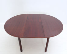 Lataa kuva Galleria-katseluun, 80-luvun ruokapöytä
