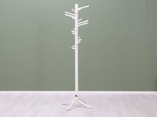 Lataa kuva Galleria-katseluun, Artek 160 vaatenaulakko
