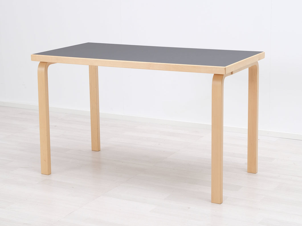 Artek 80A pöytä koivu / musta