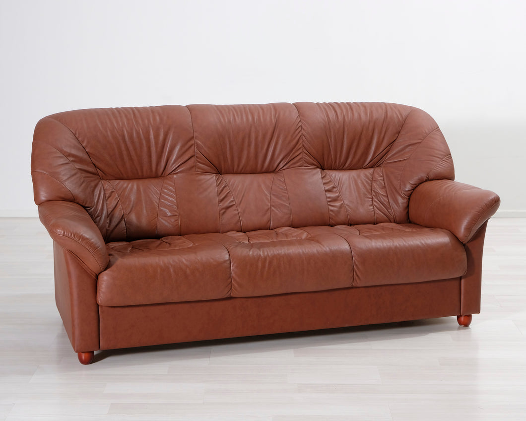 3-istuttava nahkasohva ruskea