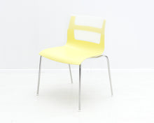 Load image into Gallery viewer, B&amp;B Italia Otto keltainen
