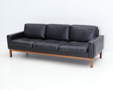 Load image into Gallery viewer, Asko Hidalgo 3-istuttava nahkasohva musta
