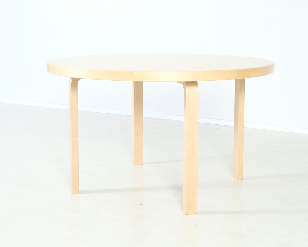 Artek Aalto 91 ruokapöytä