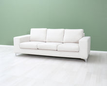 Load image into Gallery viewer, Asko 3-istuttava kangassohva luonnonvalkoinen

