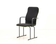 Load image into Gallery viewer, Avarte Yrjö Kukkapuro tuoli musta
