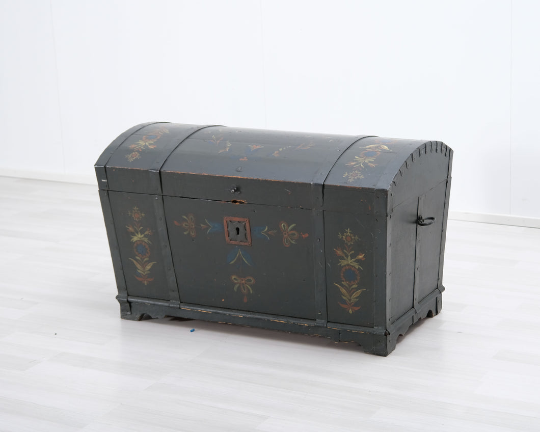 Antiikkinen arkku 1860-luku