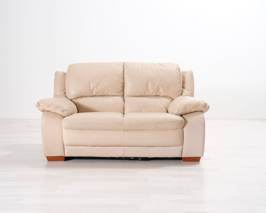 2-istuttava nahkasohva beige