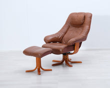 Lataa kuva Galleria-katseluun, 80-luvun mekanismituoli ja rahi konjakinruskea
