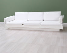 Lataa kuva Galleria-katseluun, Artek Ben af Schulten 556 3-istuttava sohva valkoinen

