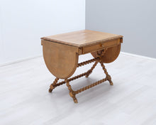 Lataa kuva Galleria-katseluun, Antiikkinen klaffipöytä
