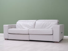 Lataa kuva Galleria-katseluun, 3-istuttava nahkasohva valkoinen
