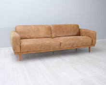 Load image into Gallery viewer, Asko Kendo 3-istuttava nahkasohva ruskea
